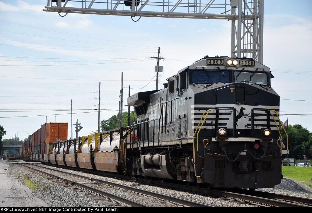 Eastbound intermodal